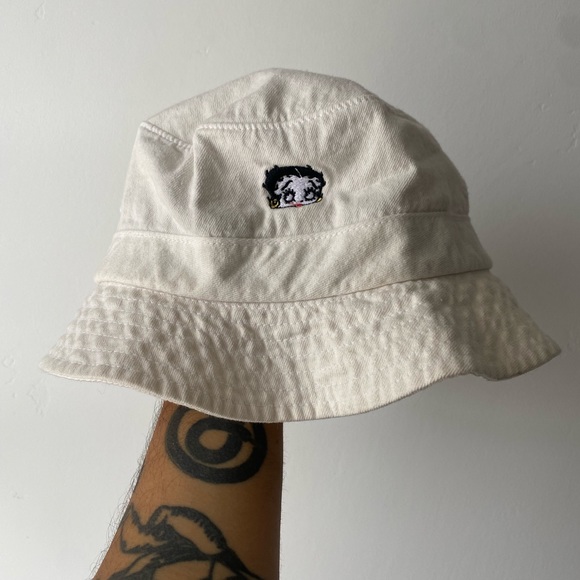 Supreme Betty Boop White Crewneck SS16